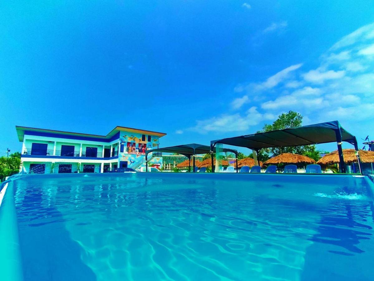 Wixky Hotel Нонгкхай Екстер'єр фото